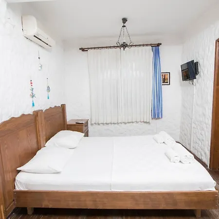 Ala Baykus Oda ve Kahvaltı 5*